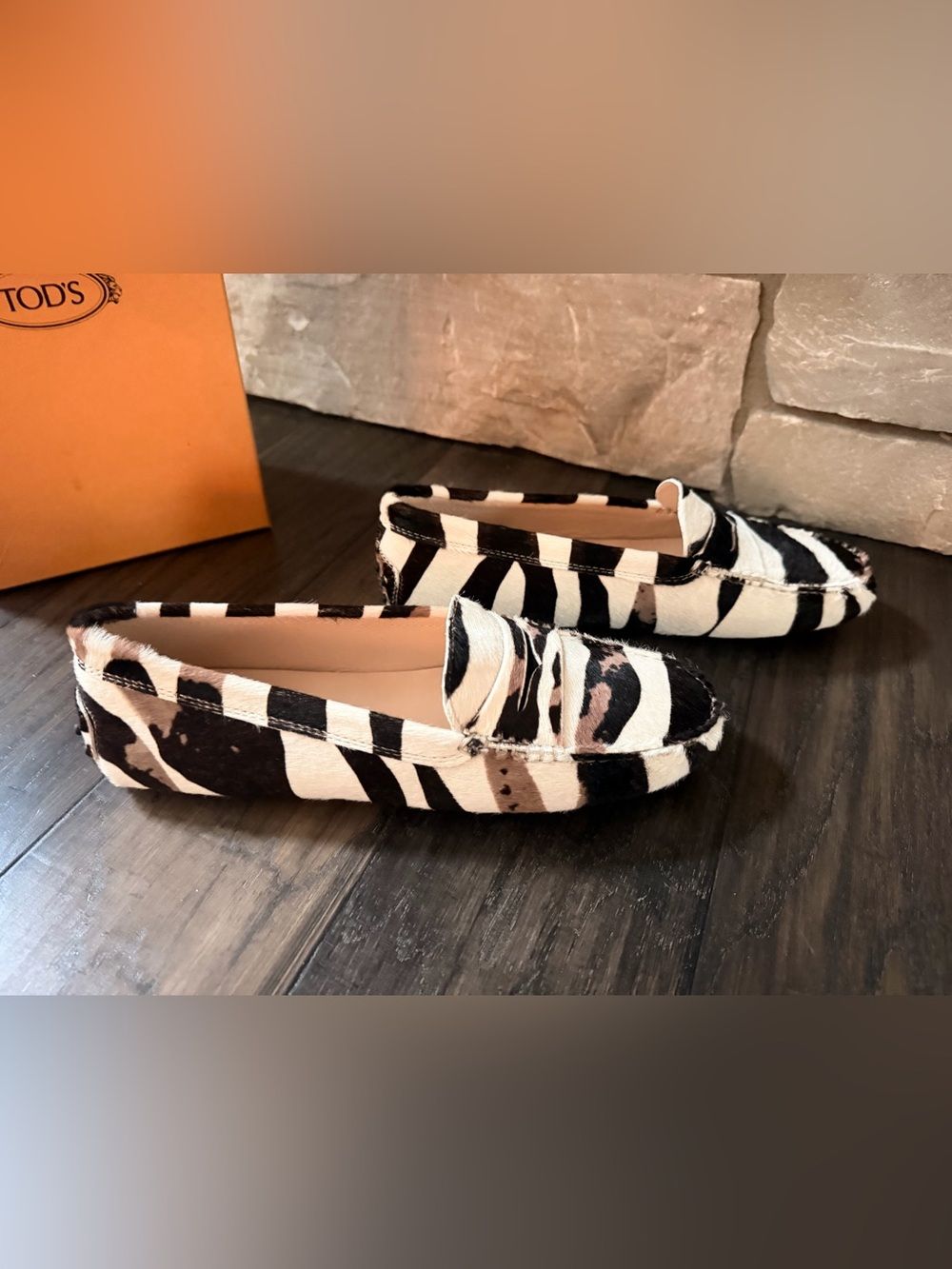 Tod's Neutral Calf Hair & Leather Gommini Moccasin Loafers Sz 9/9.5 Nib $800!! — image 5 of 5
